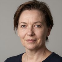 Профессиональный портрет адвоката Насимова, консультации по наследственным делам, уверенный взгляд.